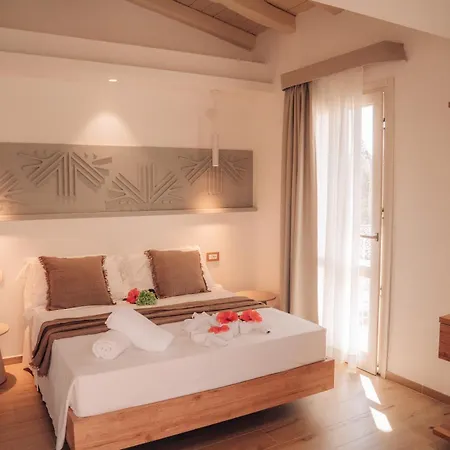 Lentischi - Adults Only 3*